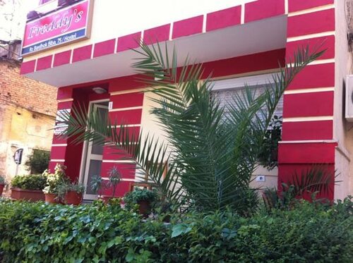 Внешний вид отеля Freddy's Hotel в Тиране, фото 5