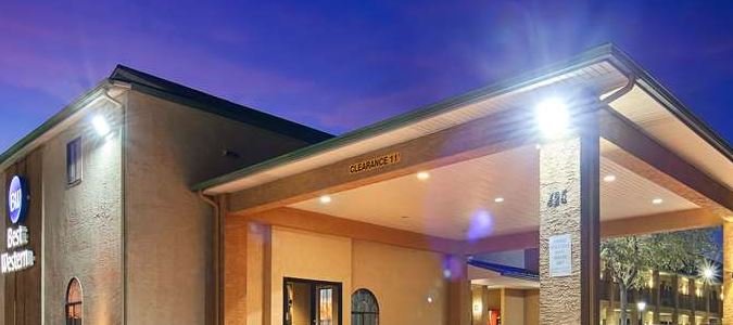 Фото Best Western Cedar Inn