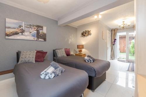 Фото Watford General Suites