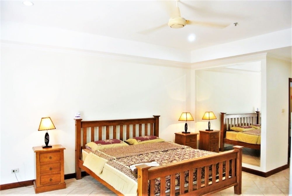 Фото Spacious 1 Bedroom at View Talay 2 Pattaya