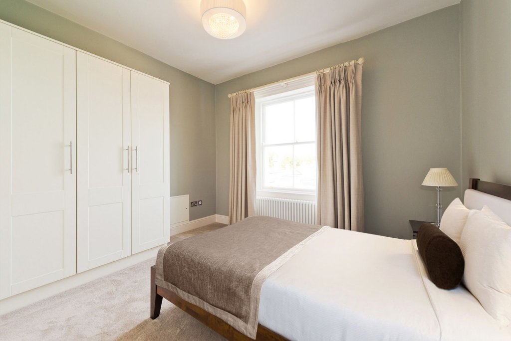 Фото Camden Court Hotel