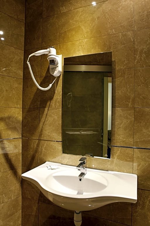 Фото Sure Hotel by Best Western Paris Gare du Nord