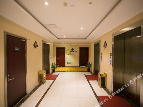 Фото GreenTree Inn Shaoxing Keqiao Xingyue Road Zhongqing Building Hotel