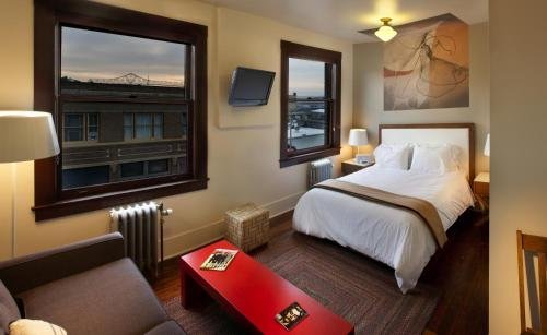 Фото Selina Commodore Astoria