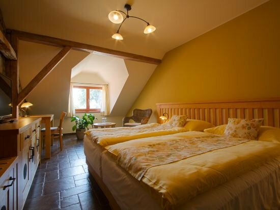 Гостиница Hotel A Restaurace Palfrig