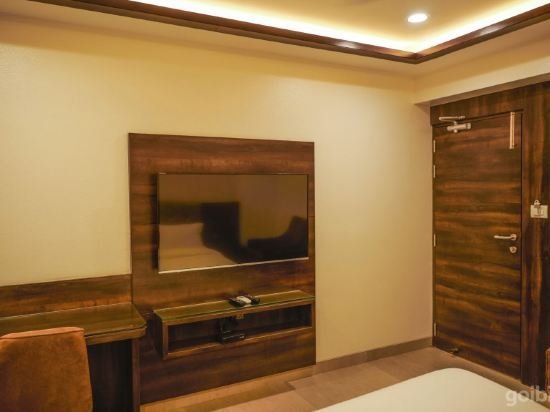 Фото Alba Premier Indore