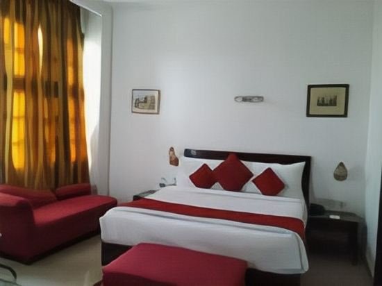 Фото The Corus Hotel