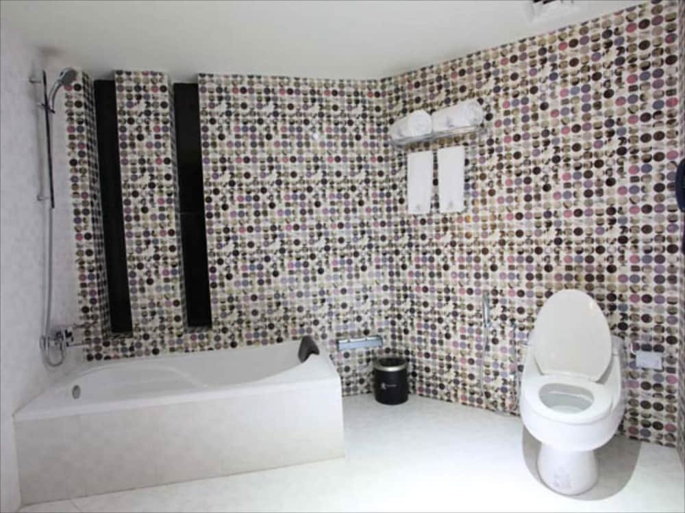 Фото Hotel The Cox Today