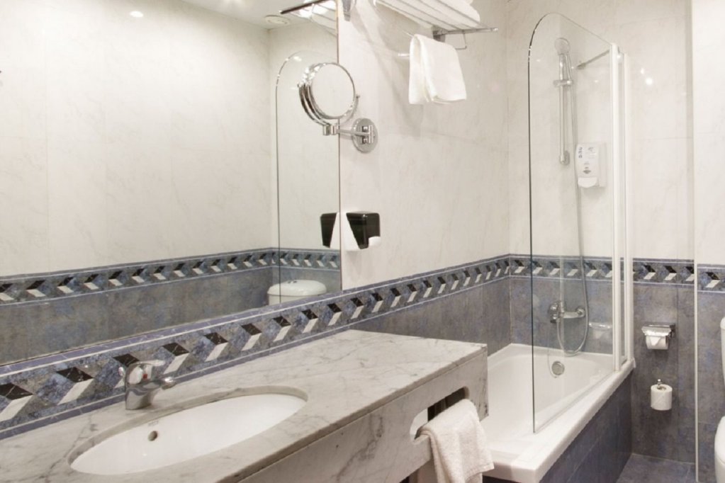 Фото Hotel Garbi Millenni 