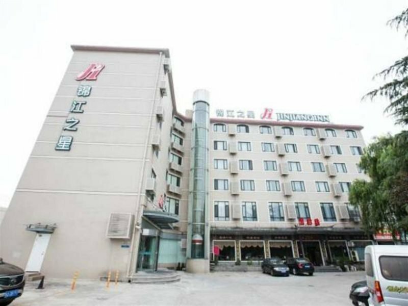 Гостиница Jinjiang Inn Shanghai Caobao Road Jiuxing Construction Material Market в Шанхае