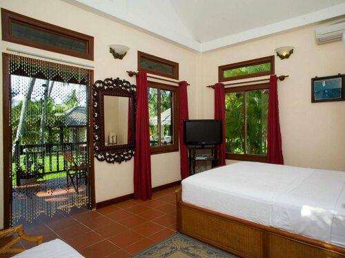 Гостиница Thuy Thuy Cottages в Фантхьете