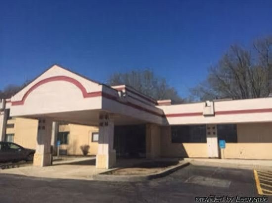 Фото Super 8 by Wyndham Logansport