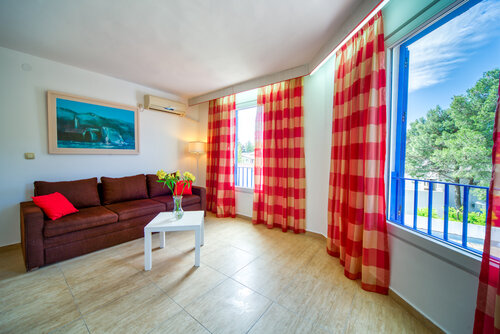 Гостиница Slovenska Plaža Resort в Будве