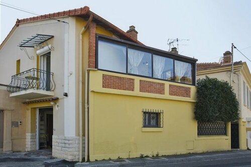 Жильё посуточно Nice Air Conditioned Studio Of 27 M2 With Veranda And Balcony In Avignon в Авиньоне