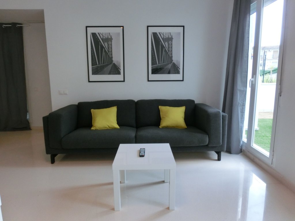 Фото Valencia Lounge Hostel