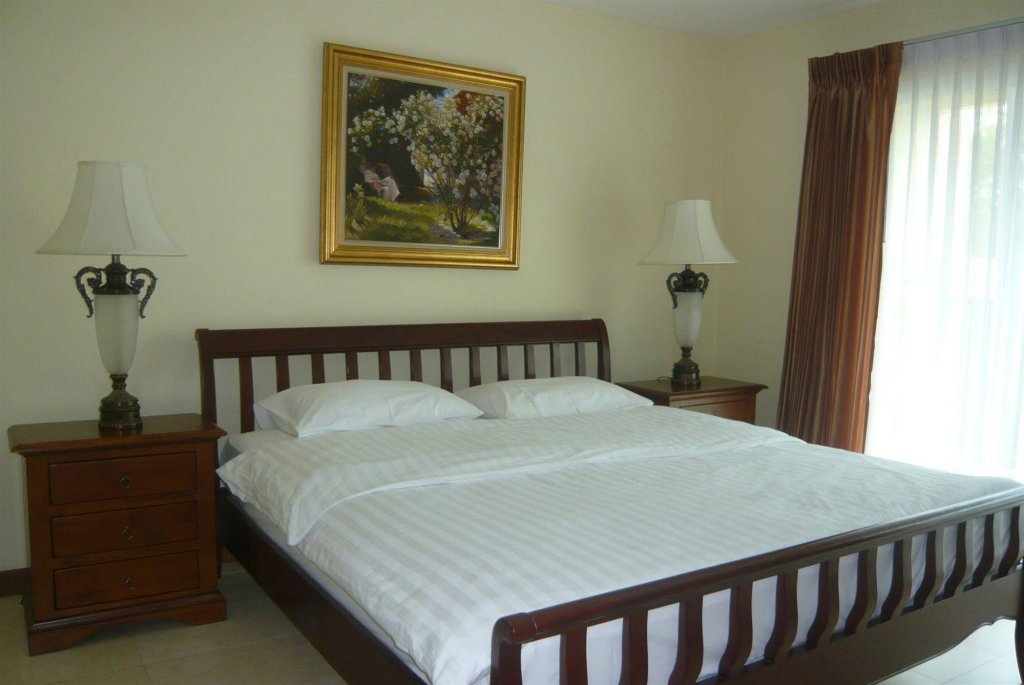 Фото Jomtien Beach Residence