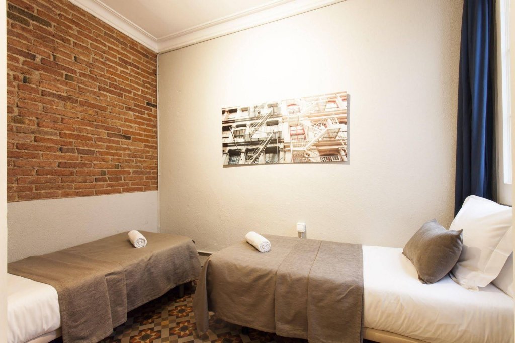 Фото Fuster Apartments by Aspasios