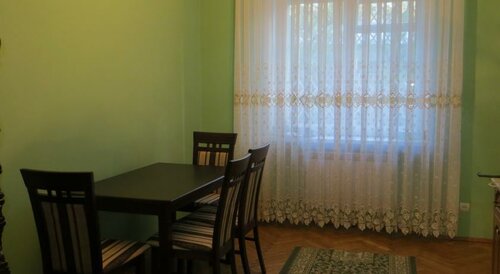 Жильё посуточно Classic Apartments в Черновцах