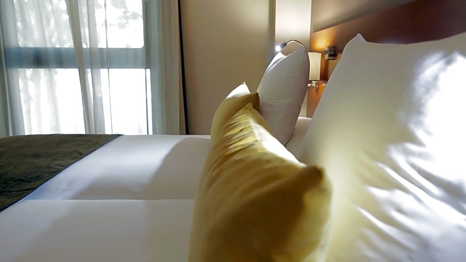 Фото Hotel Puerta de Toledo