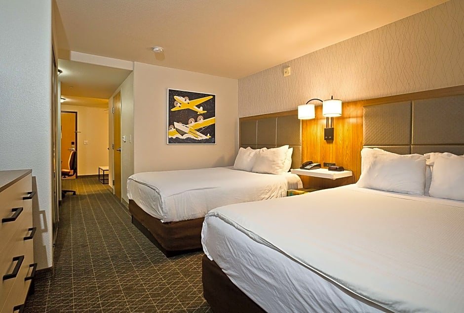 Фото Hawthorn Suites by Wyndham Oakland/Alameda