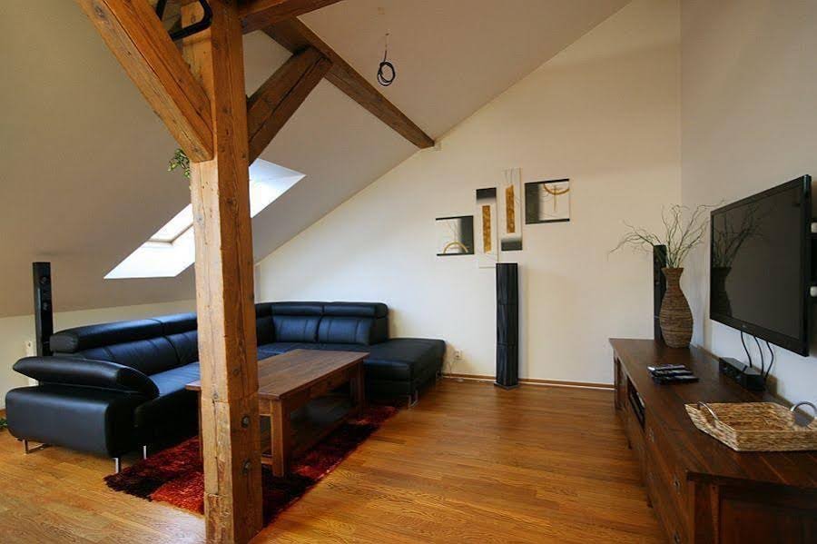 Фото Attic Klimentska Apartments