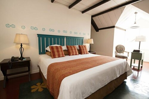 Гостиница Isla de Flores Hotel во Флоресе