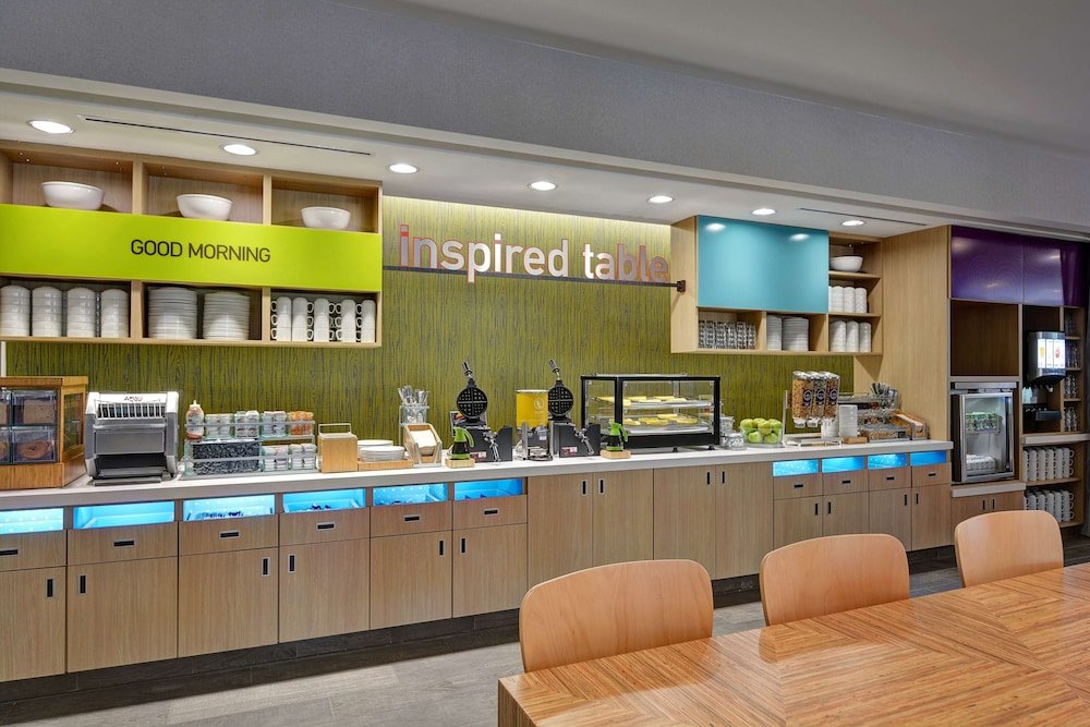 Фото Hampton Inn & Suites Lenoir