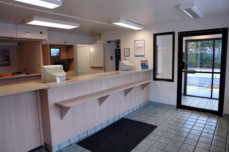 Фото Motel 6 Lantana, Fl