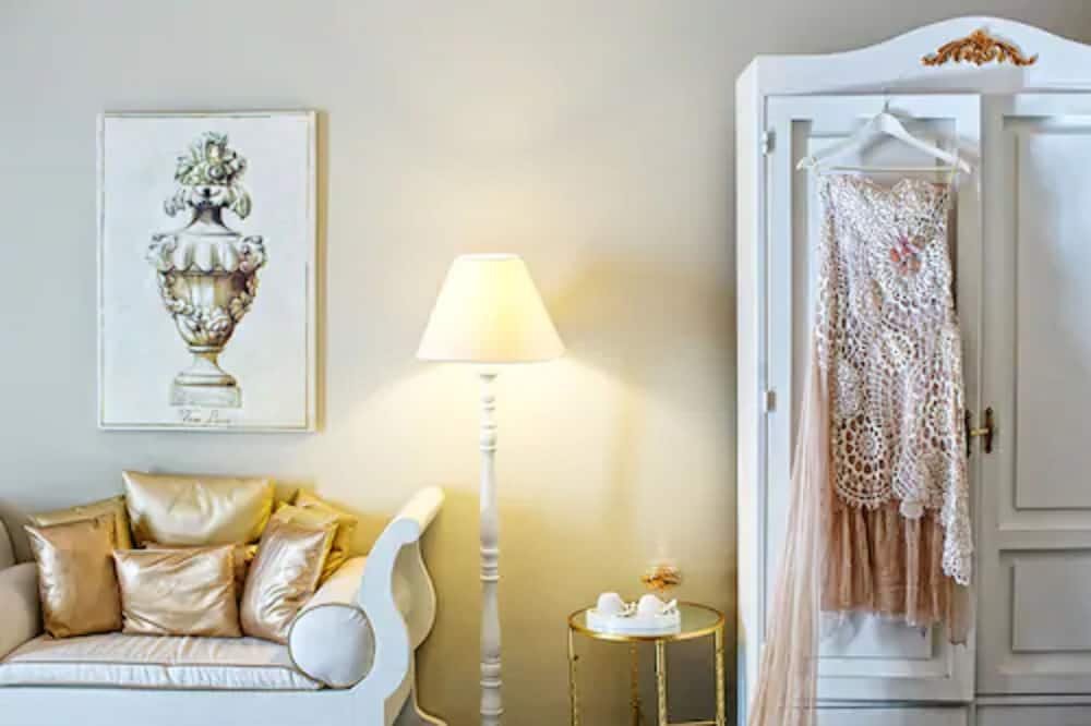 Фото Cerami Studio Flat