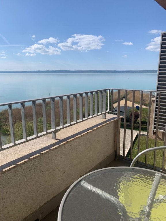 Фото Gréta Wellness Apartmanok