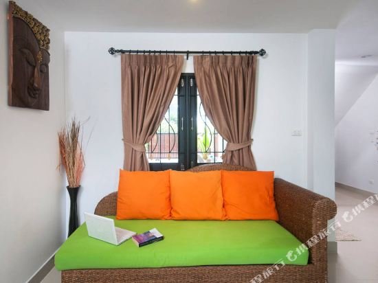 Фото Baan Santhiya Private Pool Villas