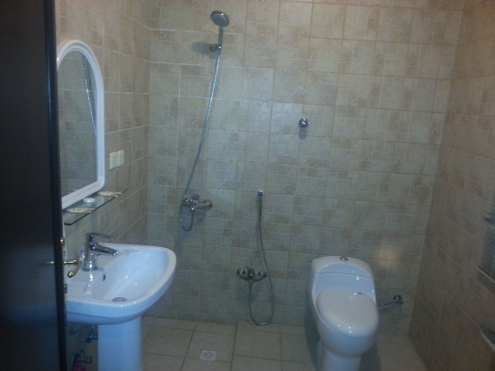 Фото Al Raha Hotel Suites