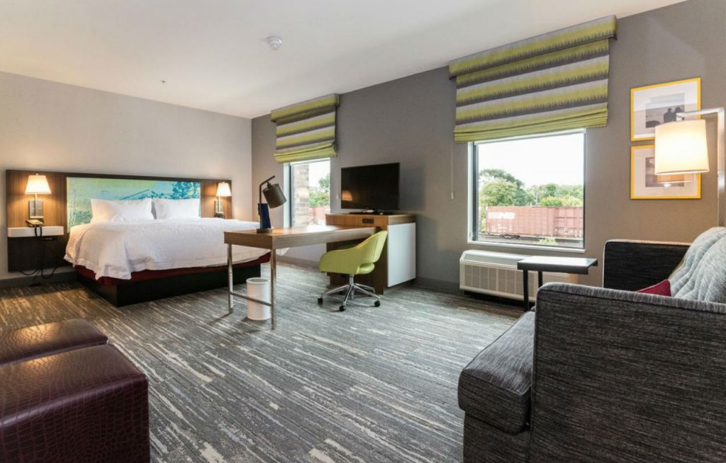 Фото Hampton Inn & Suites Allen Park