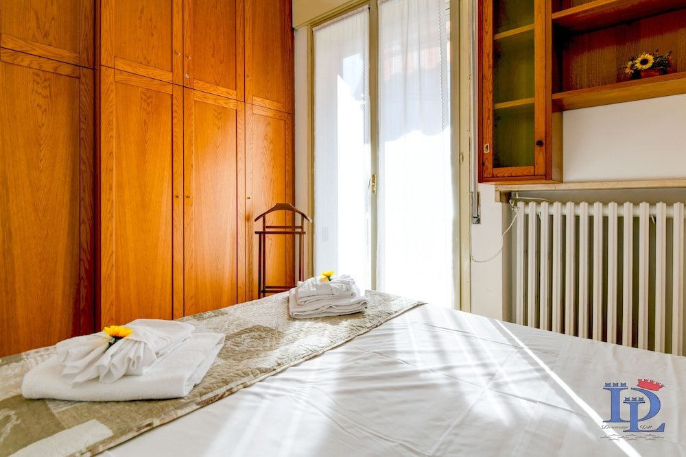 Фото Desenzanoloft: il Girasole del Lago