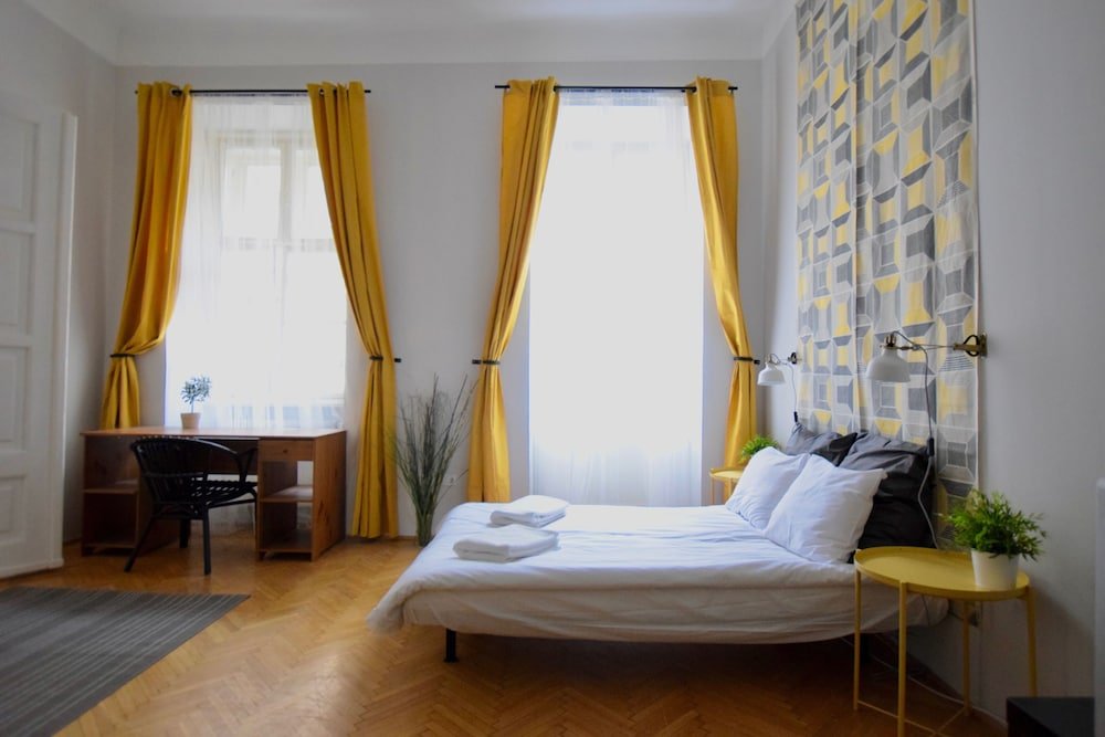 Фото Standard Apartment by Hi5 - Chainbridge