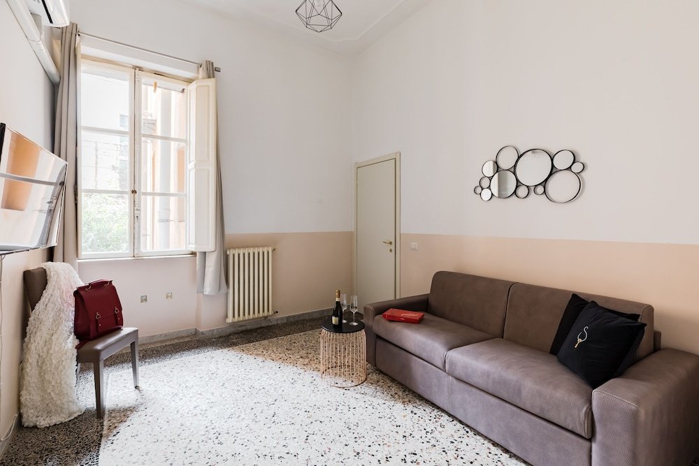 Фото A World Aparts - 55 Palermo