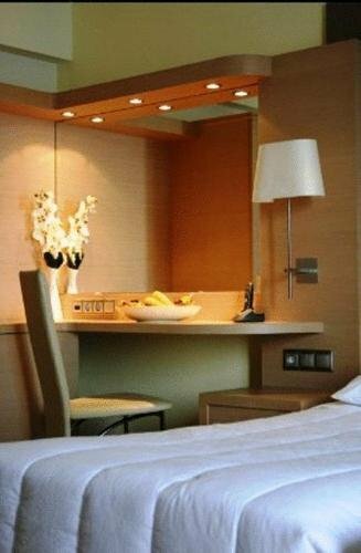 Гостиница Four Season Colorado Hotel на Родосе