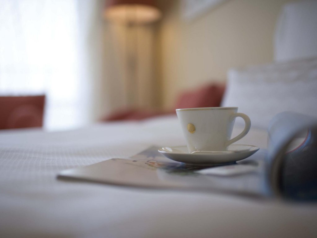 Фото Hotel Crimson Palace