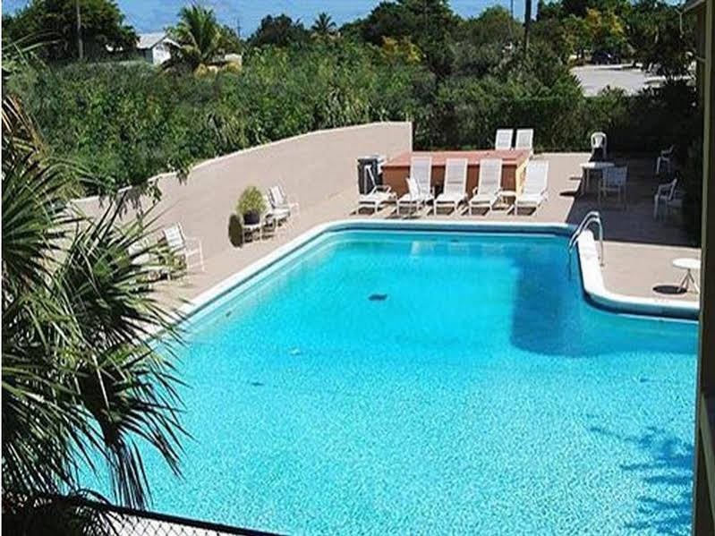 Фото Hollywood Gateway Inn