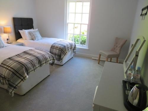 Фото The Edinburgh Lodge