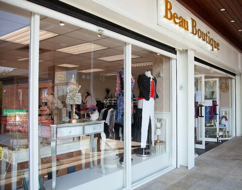 Beau hotsell boutique clothing