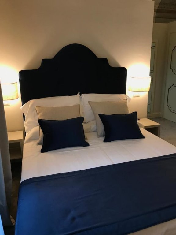 Фото Palazzo Franceschini