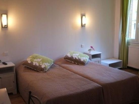 Фото Hôtel Les Corps Saints