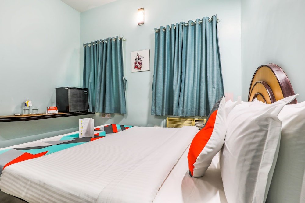 Фото Oyo 7829 Santhi inn