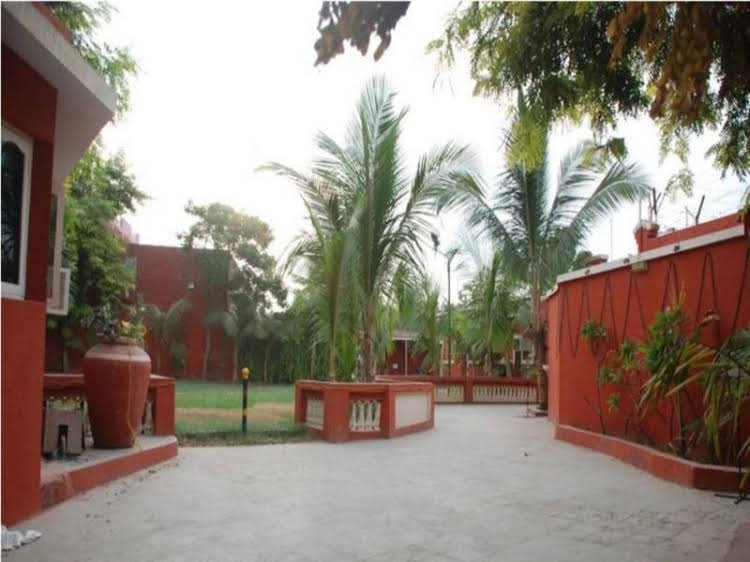 Фото Hotel Royal Wings