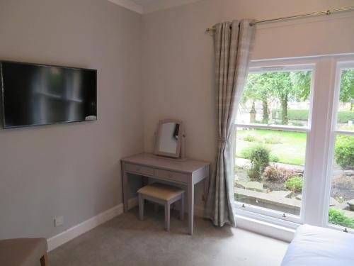 Фото The Edinburgh Lodge