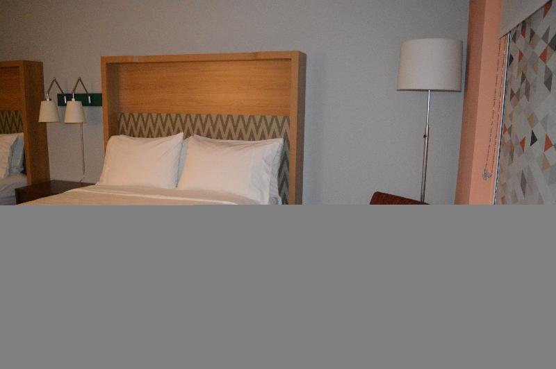 Фото Holiday Inn Odessa