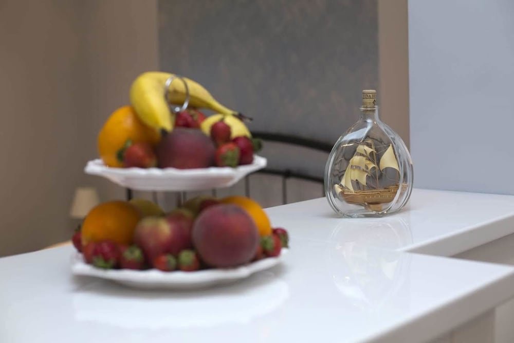 Фото Studio Apartment with garden