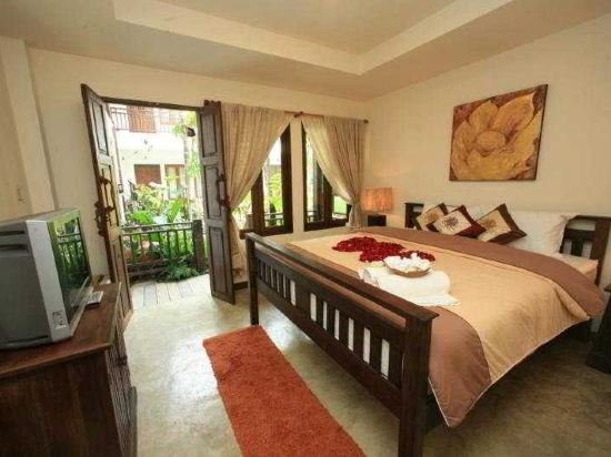 Фото Shewe Wana Boutique Hotel