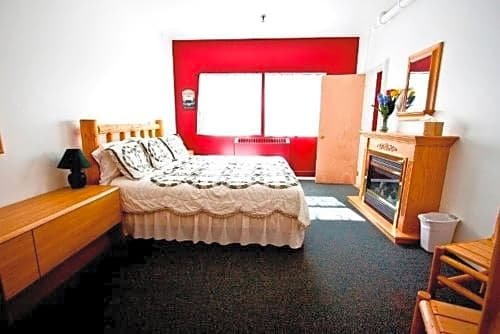 Фото Bear Creek Lodge